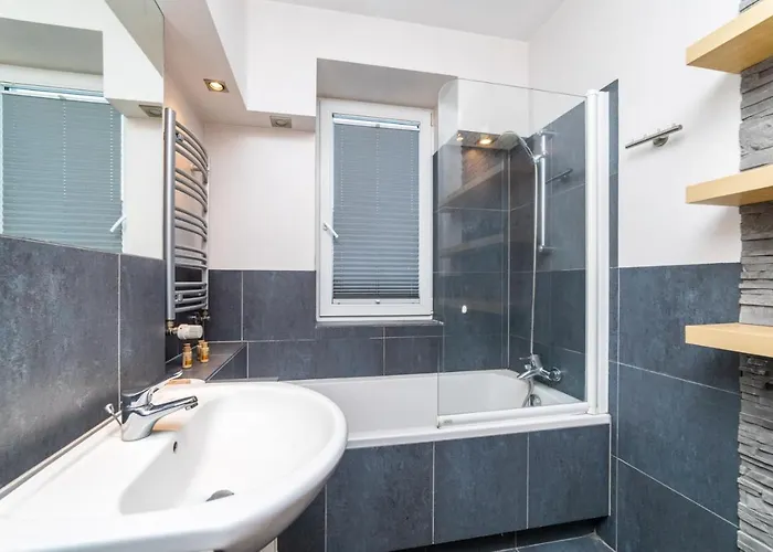 דירה Grey By Oneapartments *